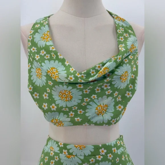 Lulus Retro Romantic Green Daisy Print Halter Crop Top & Mini Skirt Set - Picture 9 of 15